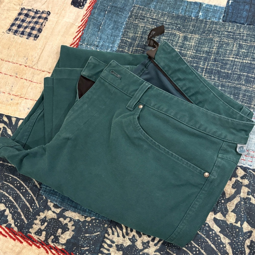 Lululemon ABC Slim-fit 5 Pocket Utilitech Pant - excellent condition!